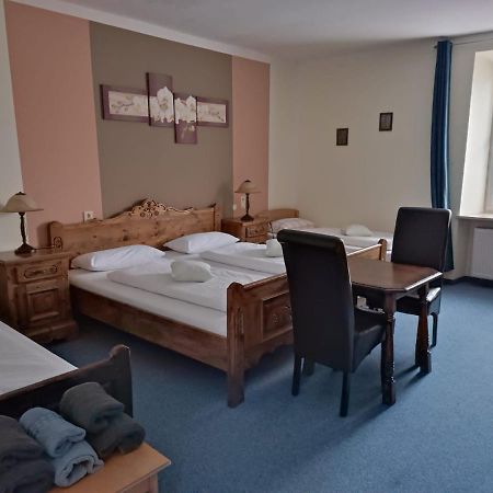 Garni Hotel Post Weißenstadt المظهر الخارجي الصورة