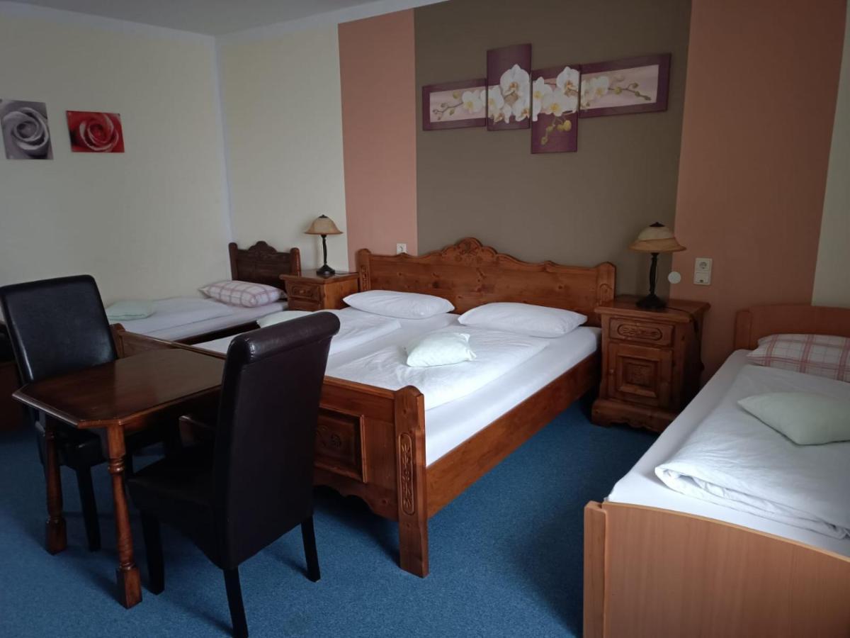 Garni Hotel Post Weißenstadt المظهر الخارجي الصورة
