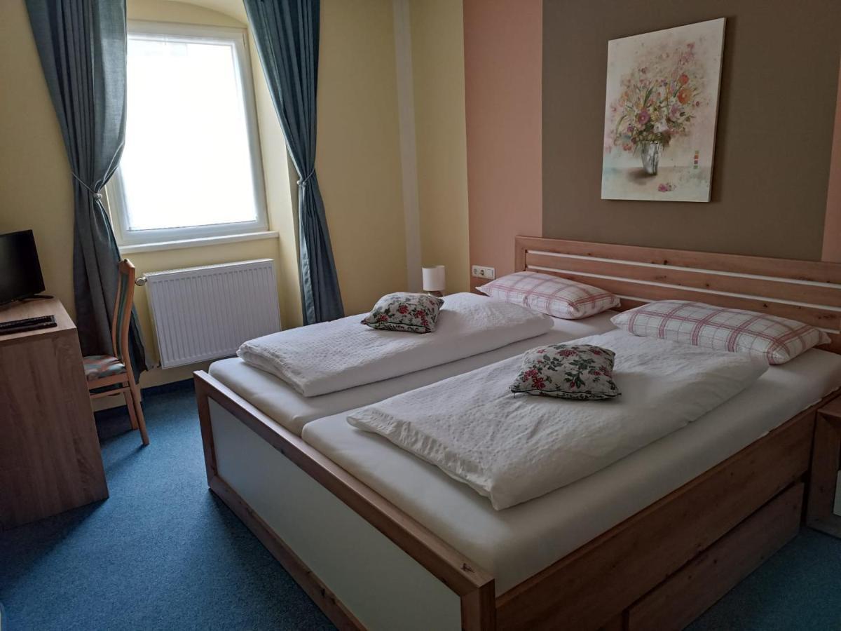 Garni Hotel Post Weißenstadt المظهر الخارجي الصورة