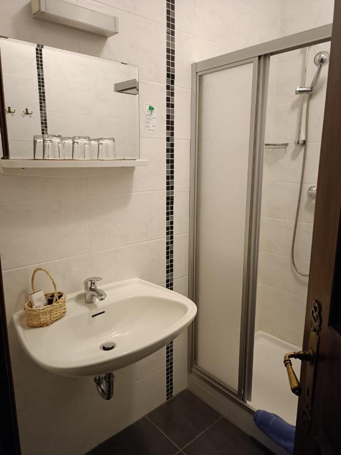 Garni Hotel Post Weißenstadt المظهر الخارجي الصورة