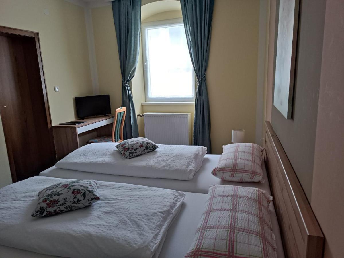 Garni Hotel Post Weißenstadt المظهر الخارجي الصورة
