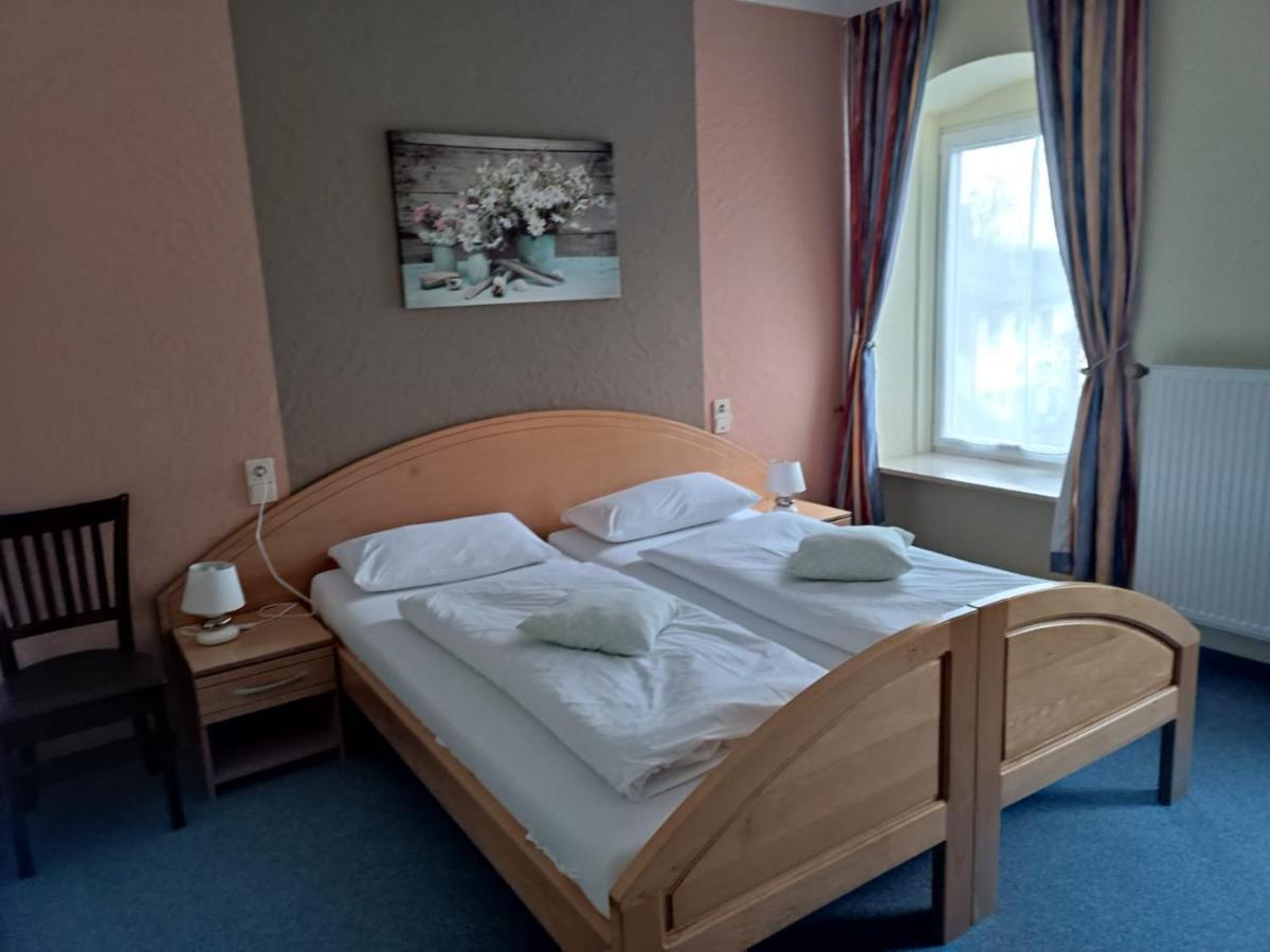 Garni Hotel Post Weißenstadt المظهر الخارجي الصورة