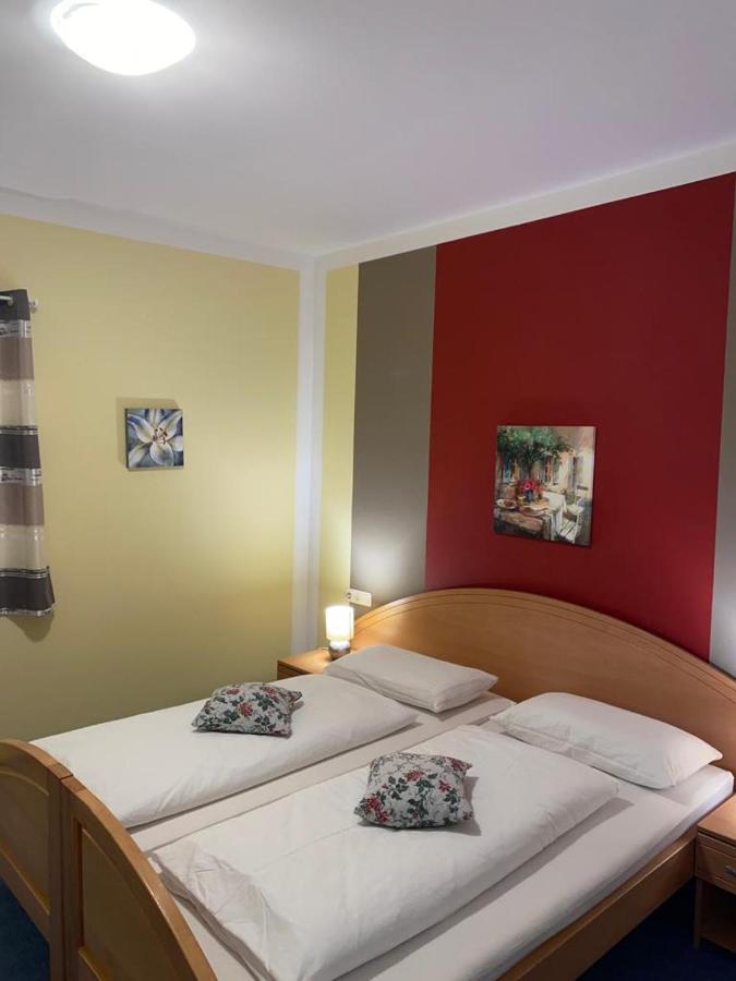 Garni Hotel Post Weißenstadt المظهر الخارجي الصورة