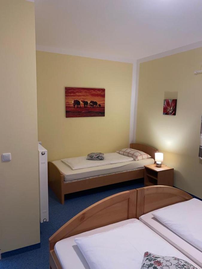Garni Hotel Post Weißenstadt المظهر الخارجي الصورة