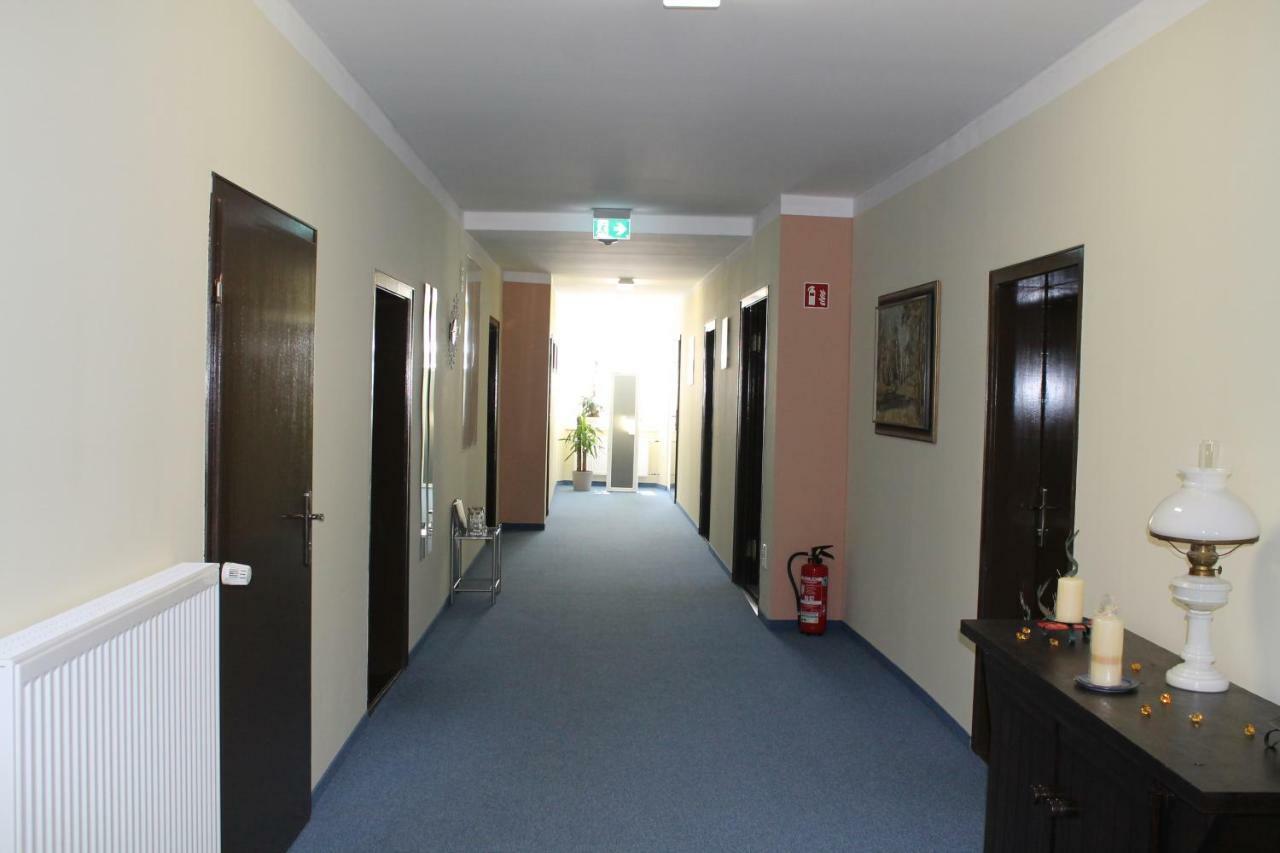 Garni Hotel Post Weißenstadt المظهر الخارجي الصورة
